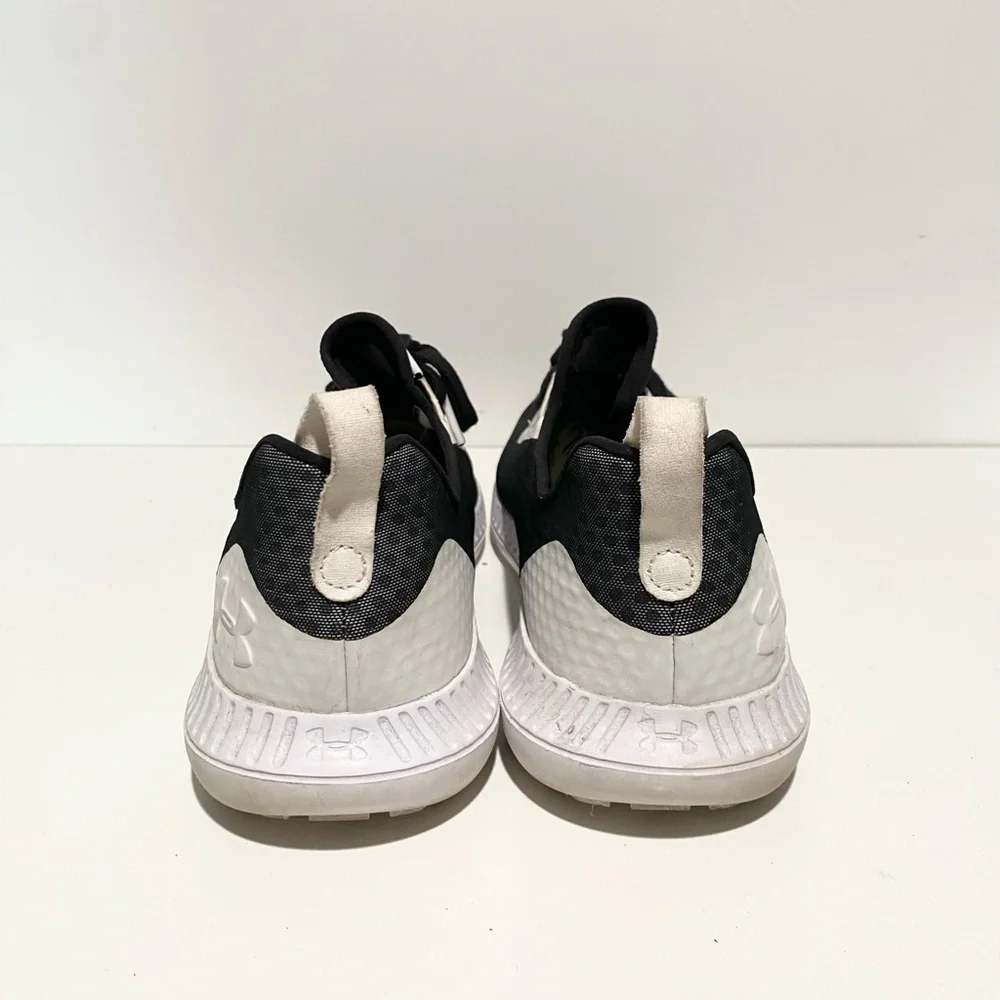 Men’s Under Armour‎ Moda Run Black and White Men's Athletic Shoes